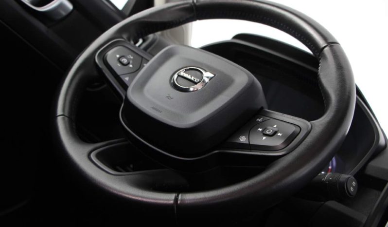 
								Volvo XC40 2.0 D3 full									