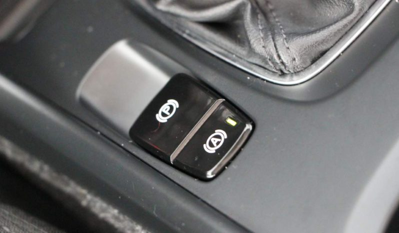 
								Volvo XC40 2.0 D3 full									