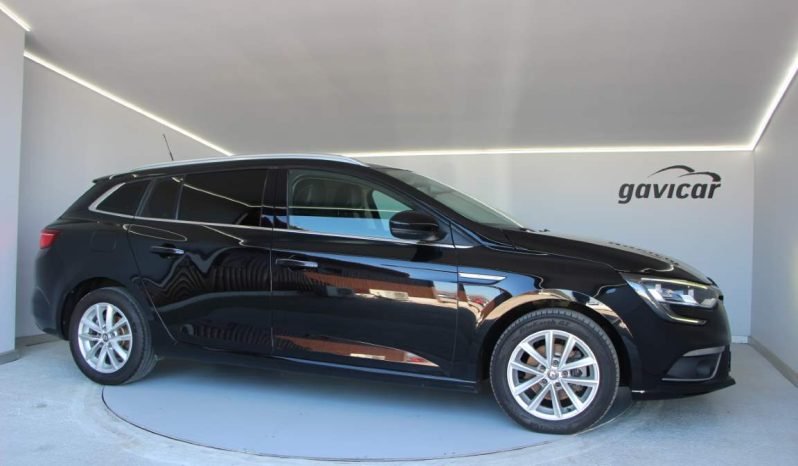 
								Renault Megane ST 1.5 dCi full									