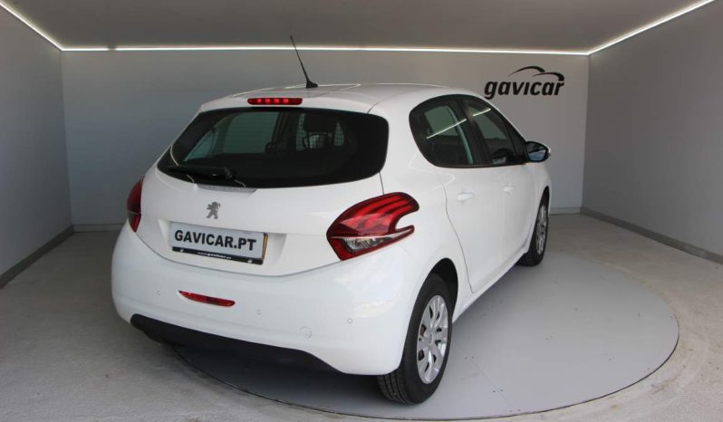 
								Peugeot 208 Van 1.5 BlueHDi full									