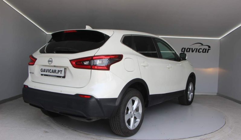 
								Nissan Qashqai 1.5 dCi full									