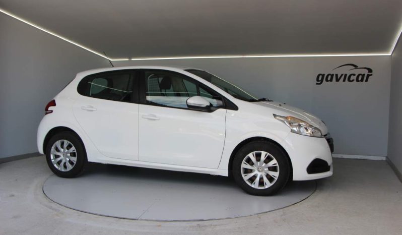 
								Peugeot 208 Van 1.5 BlueHDi full									