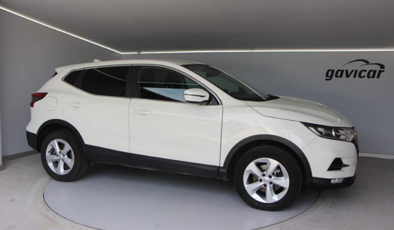 
								Nissan Qashqai 1.5 dCi full									