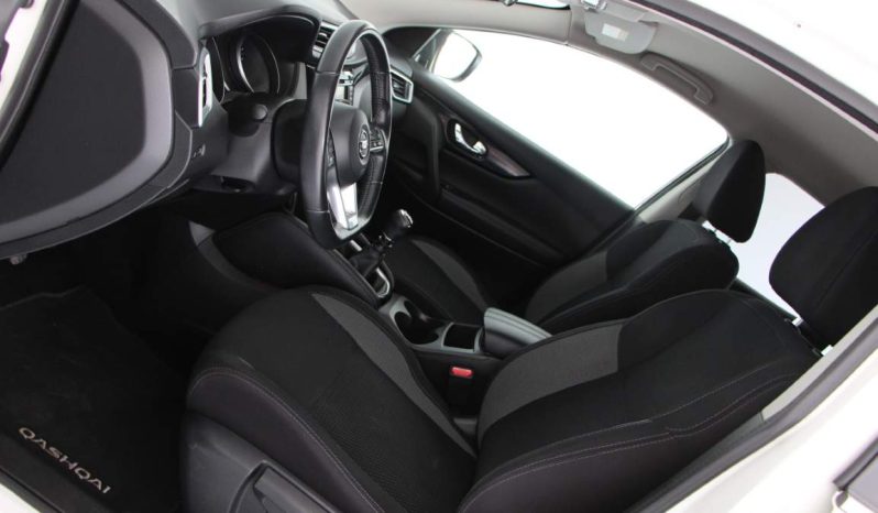 
								Nissan Qashqai 1.5 dCi full									