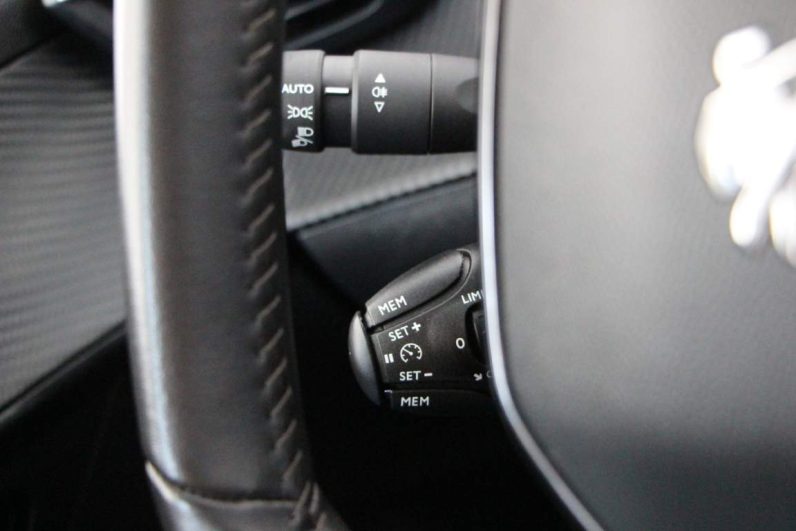 Peugeot 208 1.5 BlueHDi