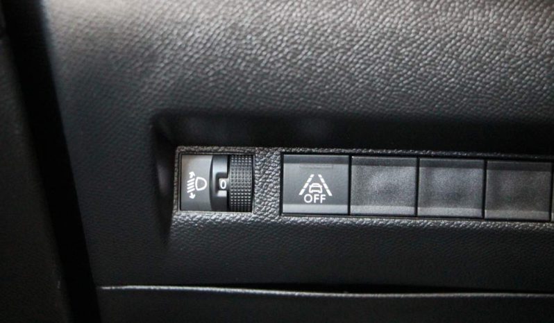 
								Peugeot 208 1.5 BlueHDi full									