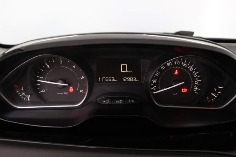 Peugeot 208 1.5 BlueHDi