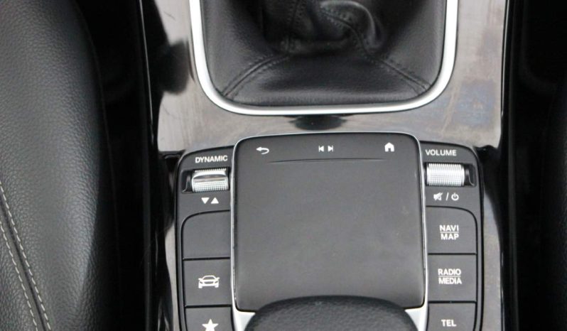 
								Mercedes-Benz A 180d full									