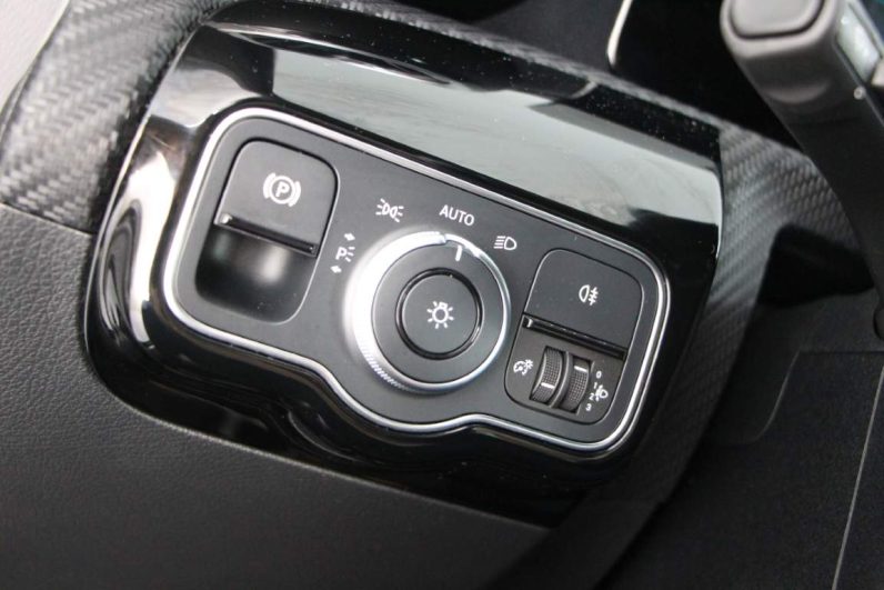 Mercedes-Benz A 180d