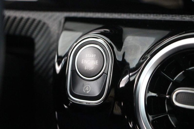 Mercedes-Benz A 180d