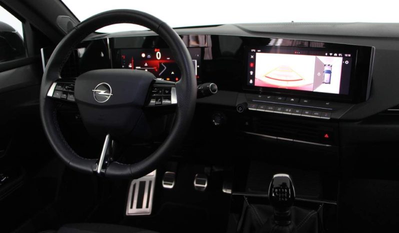 
								Opel Astra 1.2 T full									