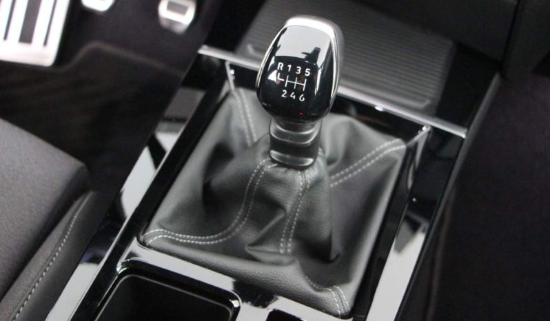 
								Opel Astra 1.2 T full									