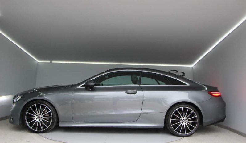 
								Mercedes-Benz E 220d Coupé full									