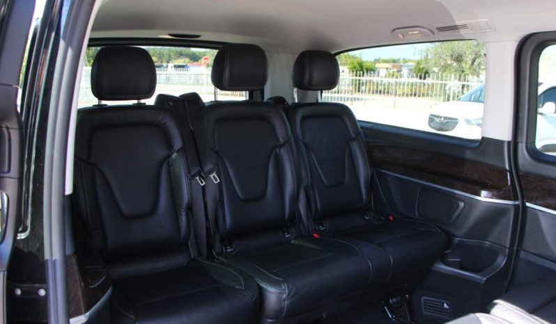 
								Mercedes-Benz V220d full									