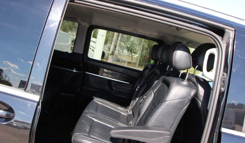 
								Mercedes-Benz V220d full									