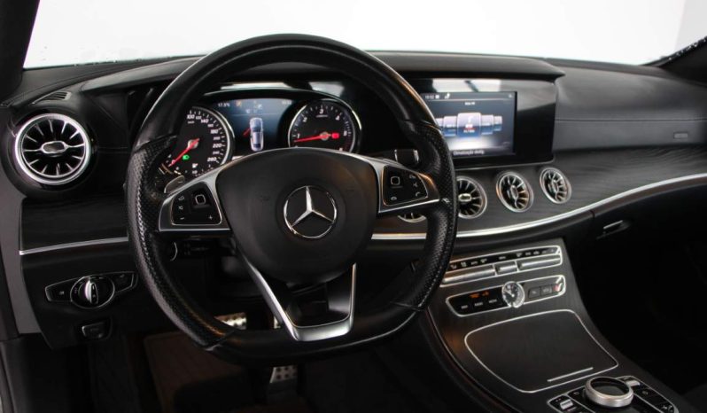 
								Mercedes-Benz E 220d Coupé full									