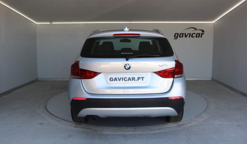 
								BMW X1 xDrive18d full									