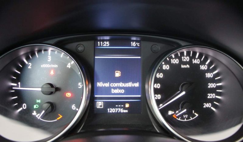 
								Nissan Qashqai 1.5 dCi full									