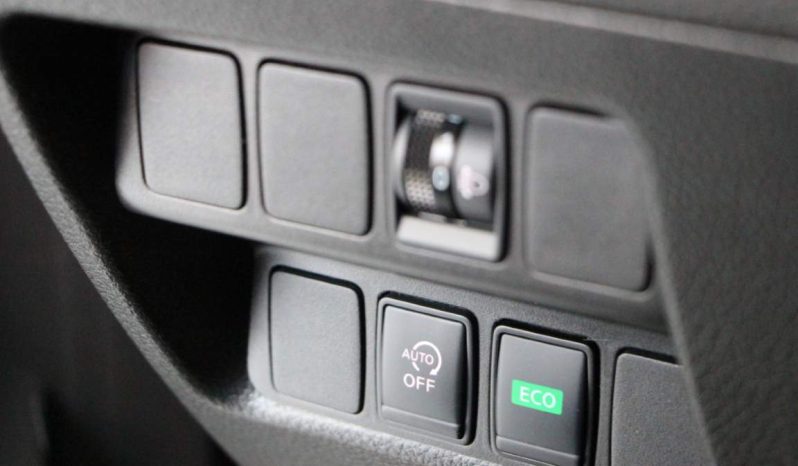 
								Nissan Qashqai 1.5 dCi full									