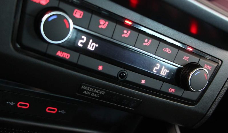 
								Seat Arona 1.6 TDi full									