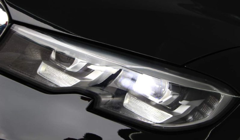 
								BMW 320e Touring full									