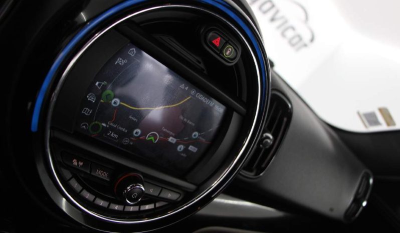 
								Mini Countryman full									