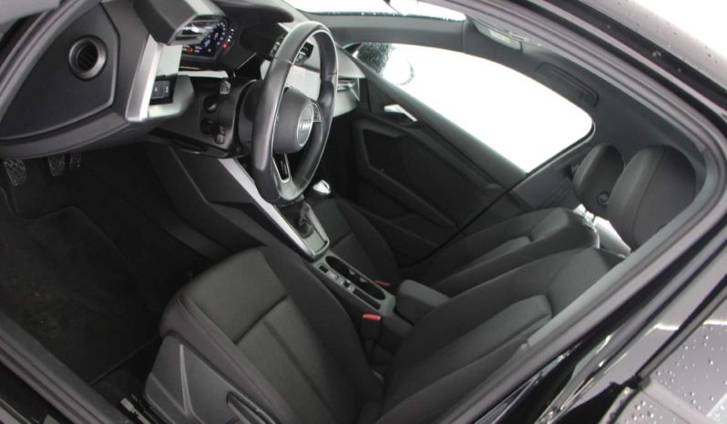 
								Audi A3 Sportback full									