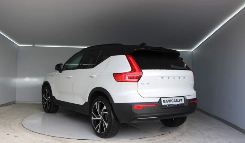 
								Volvo XC40 1.5 T5 full									