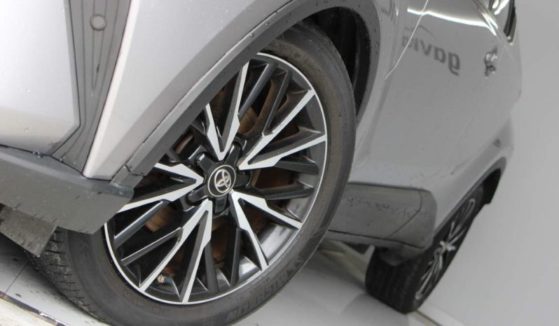
								Toyota C-HR full									