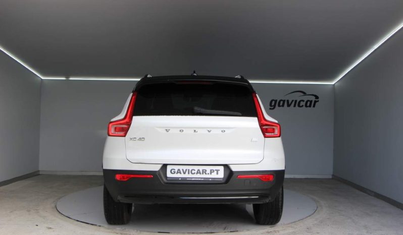 
								Volvo XC40 1.5 T5 full									