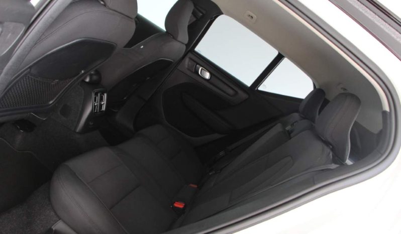 
								Volvo XC40 1.5 T5 full									