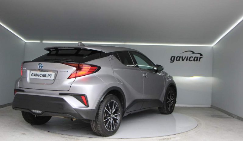 
								Toyota C-HR full									