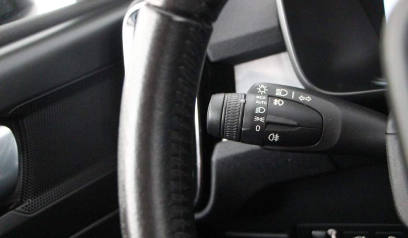 
								Volvo XC40 1.5 T5 full									