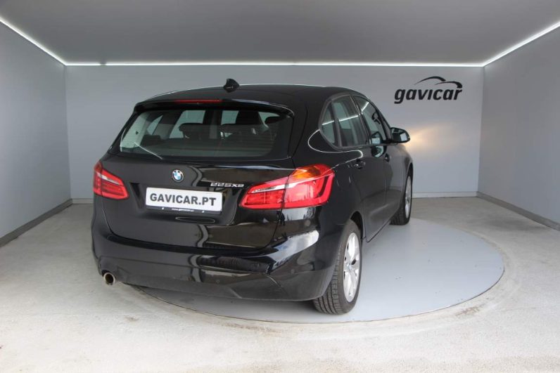 BMW 225xe
