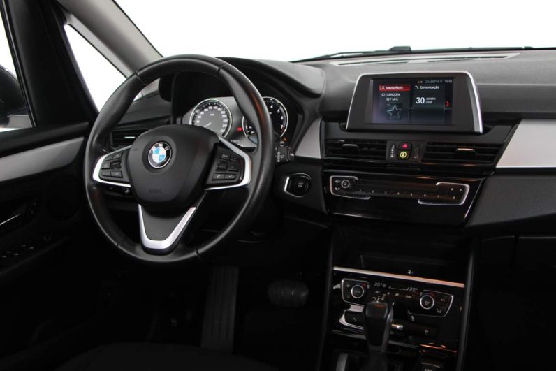 BMW 225xe