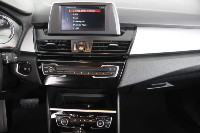 BMW 225xe
