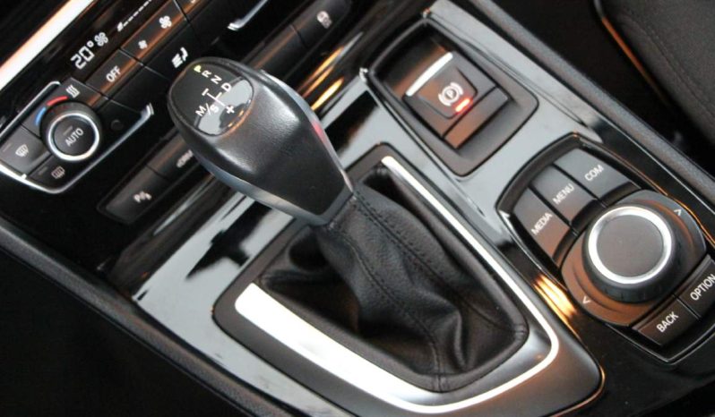 
								BMW 225xe full									