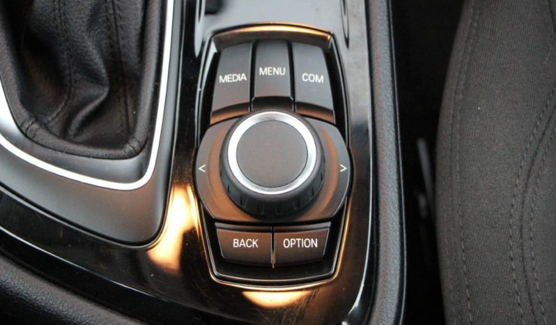 
								BMW 225xe full									