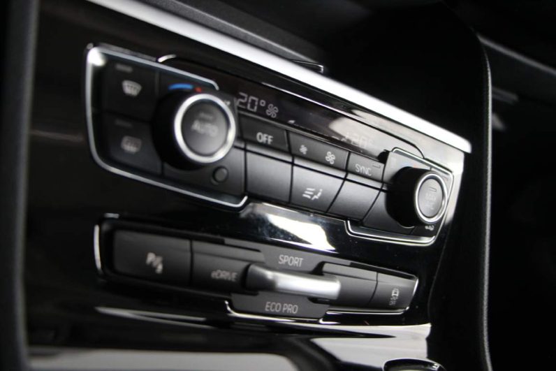 BMW 225xe