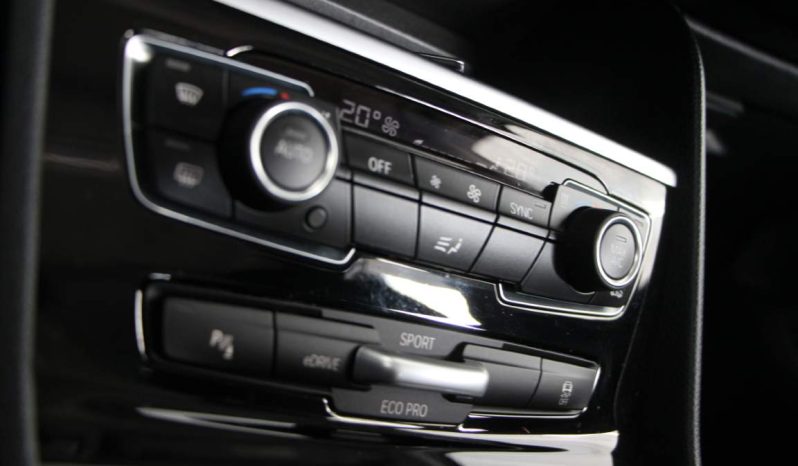 
								BMW 225xe full									