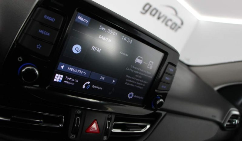 
								Hyundai i30 full									