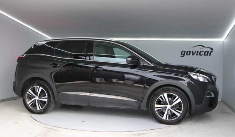 
								Peugeot 3008 full									
