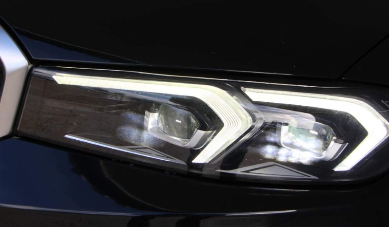 
								BMW 320e Touring full									