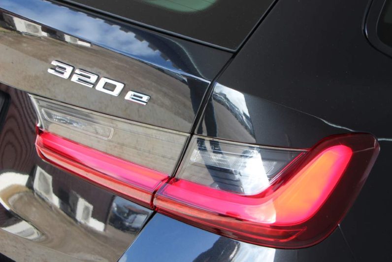 BMW 320e Touring
