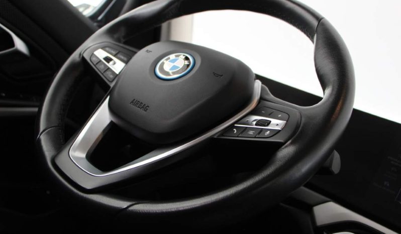 
								BMW 320e Touring full									