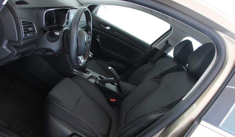 
								Renault Megane ST 1.5 Blue dCi full									