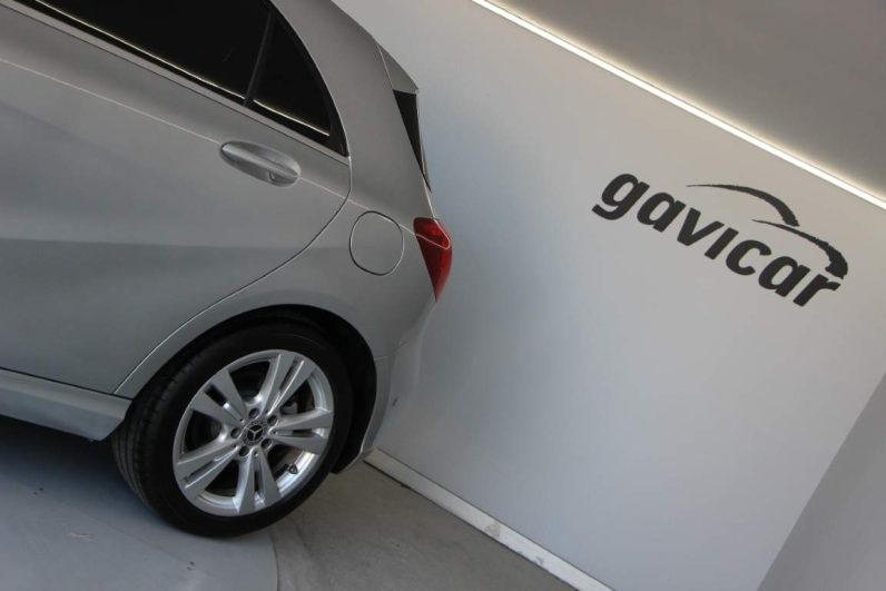 Mercedes-Benz A 180d