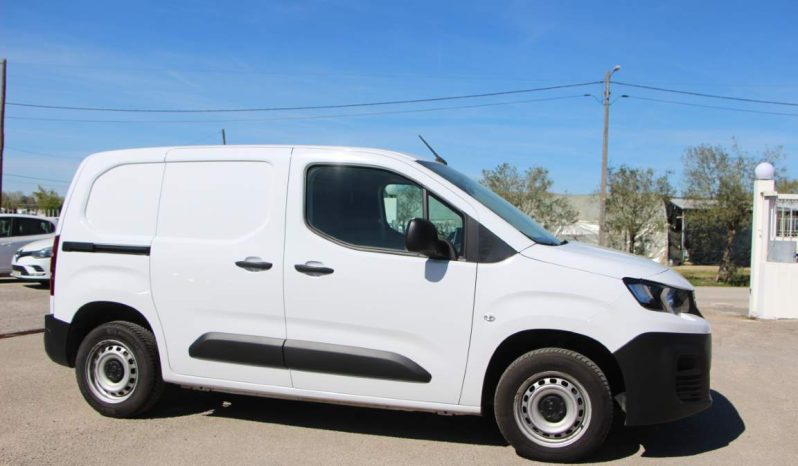 
								Peugeot Partner 1.5 BlueHDi full									
