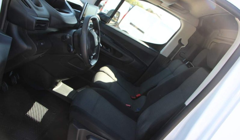 
								Peugeot Partner 1.5 BlueHDi full									