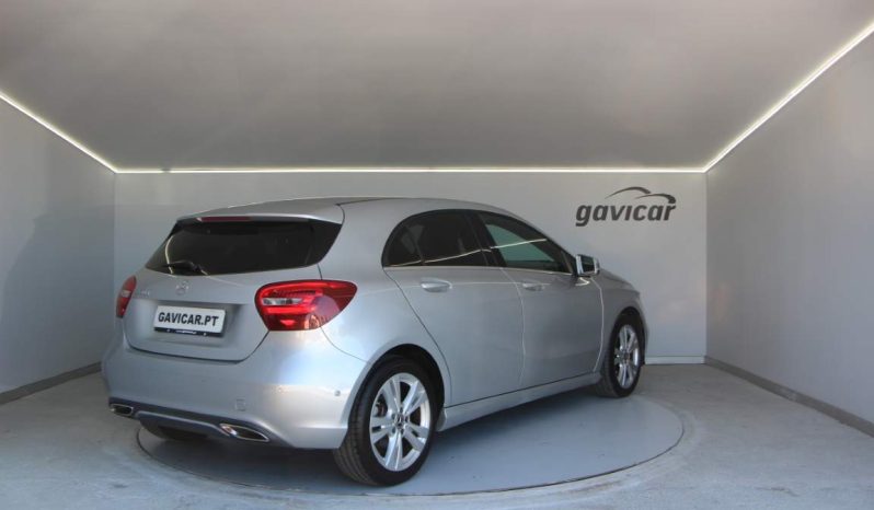 
								Mercedes-Benz A 180d full									